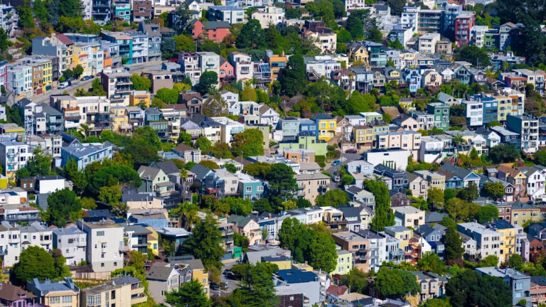 В Сан-Франциско появился ИИ. За ним последовал «бум покупок жилья».