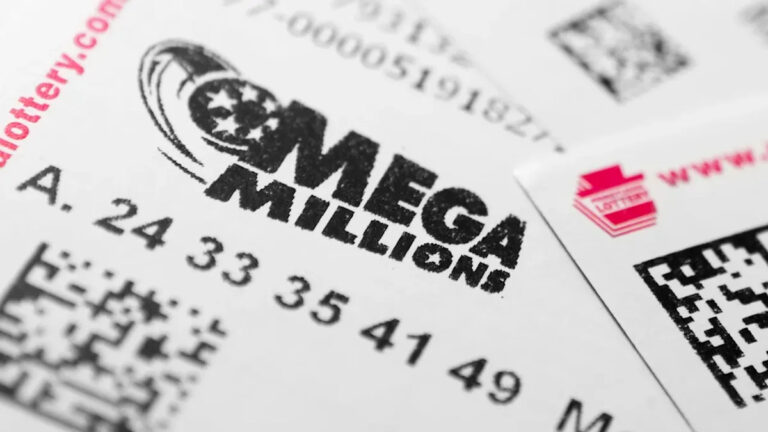Mega Millions достигла $900 млн. Победные номера за пятницу, 7 ноября 2025 года