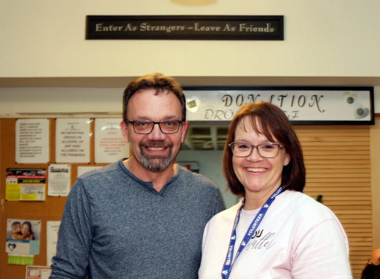 «Мы просто устали»: основатели Sheboygan Area Pay It Forward объявили о планах распустить некоммерческую организацию