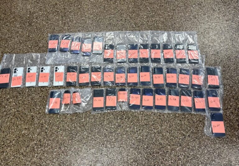 Oklahoma DOC планирует внедрить технологию помех для мобильных телефонов, если федералы дадут ОК