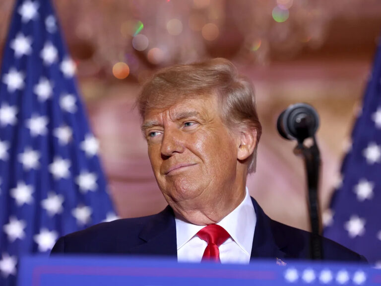 Трамп нашел деньги на еще один роскошный ужин, но не для льгот SNAP, который уже был отпущен судьей