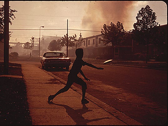 Винтажные фотографии показывают, как выглядели американские города до того, как EPA регулировало загрязнение воды и воздуха.