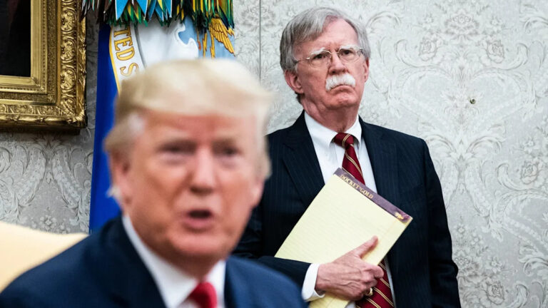 Трамп ошибочно заявил, что он глава отдела преступлений, поскольку он взрывает «непатриотический» Болтон