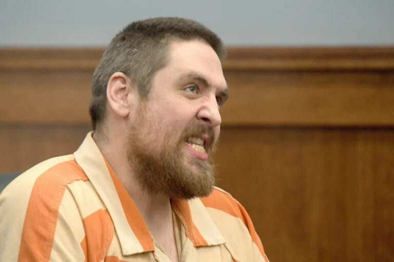 Дело Вэнса: подсудимый приговорен к более чем 200 годам тюрьмы за насильственный взрыв