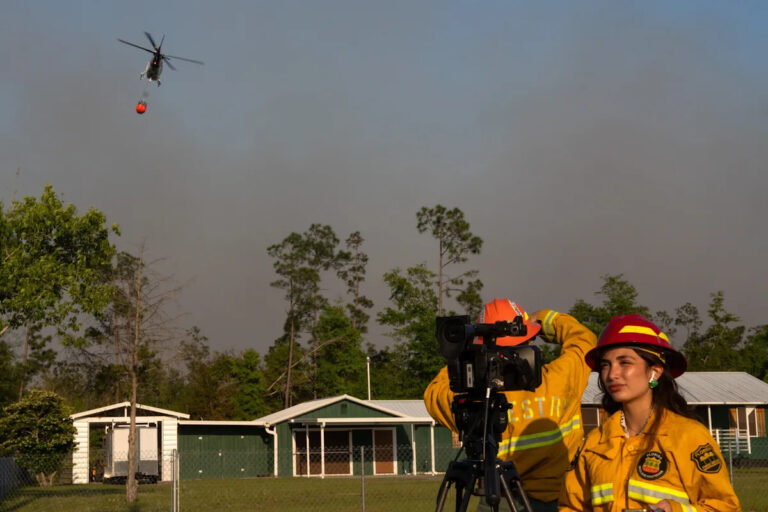 Пожары вспыхивают по всей Флориде на фоне плохих условий засухи