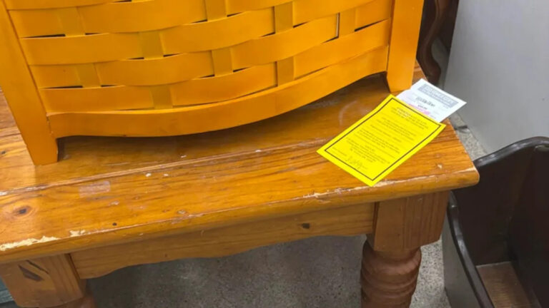 Благожелательность за то, что не решает повторяющуюся проблему по всему магазину: «абсолютно отвратительно»