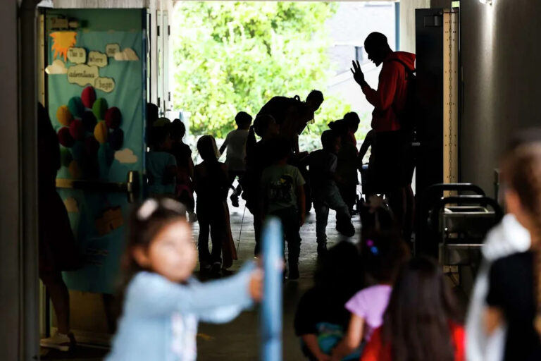 Школьный округ Bay Area закроет три школы, затронув 1000 учеников