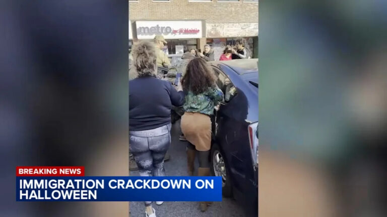 Федеральные агенты задерживают несколько человек на северо-западе, толкают олдервумен на Хэллоуин: ВИДЕО