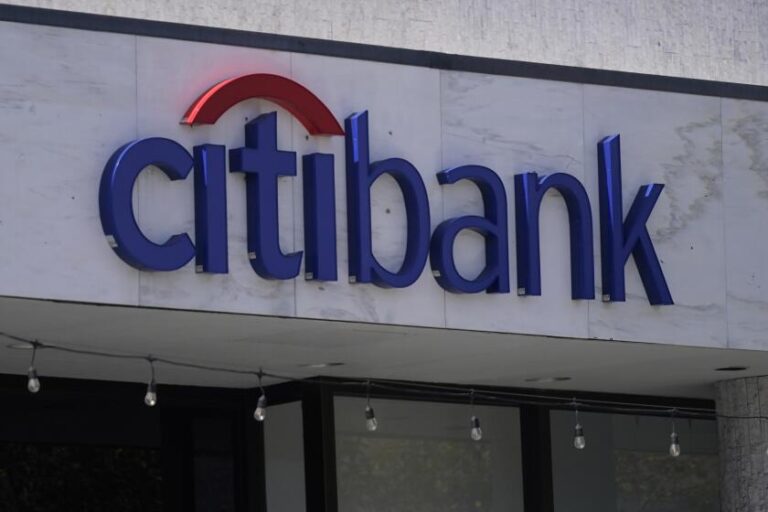 Администрация Трампа расторгла распоряжение Citibank о запрете дискриминации армян в США