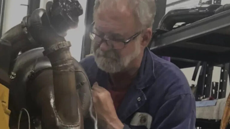 Трамп помиловал дизельного механика из Вайоминга, осужденного по делу о федеральных выбросах