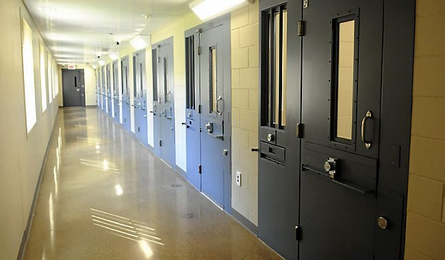 Фридли получил пожизненное заключение за тройное убийство Куна Рапида