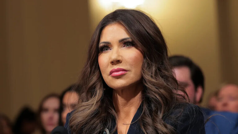 Барби Снабс заявила, что любит приносить мужа на слушание