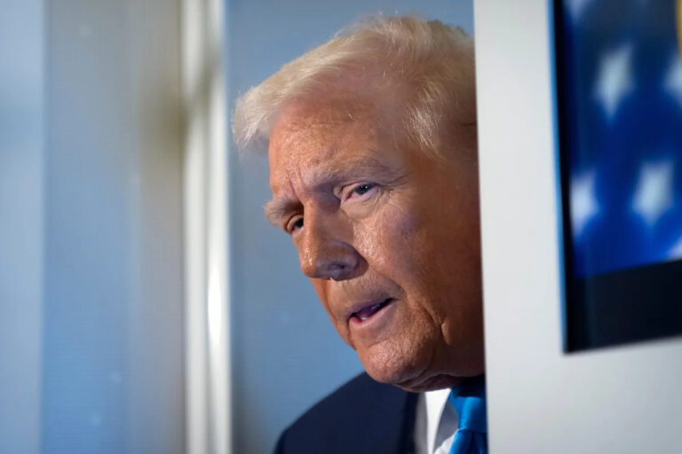 Трамп столкнулся с массированной реакцией MAGA после этих 2 крупных предательств