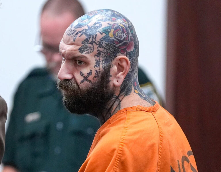 Монгольский член банды мотоциклистов останется в тюрьме, пока не найдет новую резиденцию или соседа по комнате