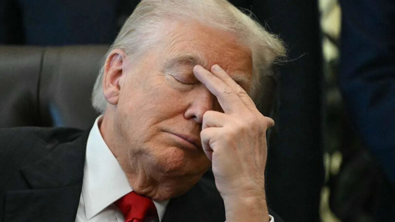 Изумительные файлы Эпштейна, ссылающиеся на Трампа, Путина и оральный секс с «Буббой», привлекают внимание в Конгрессе