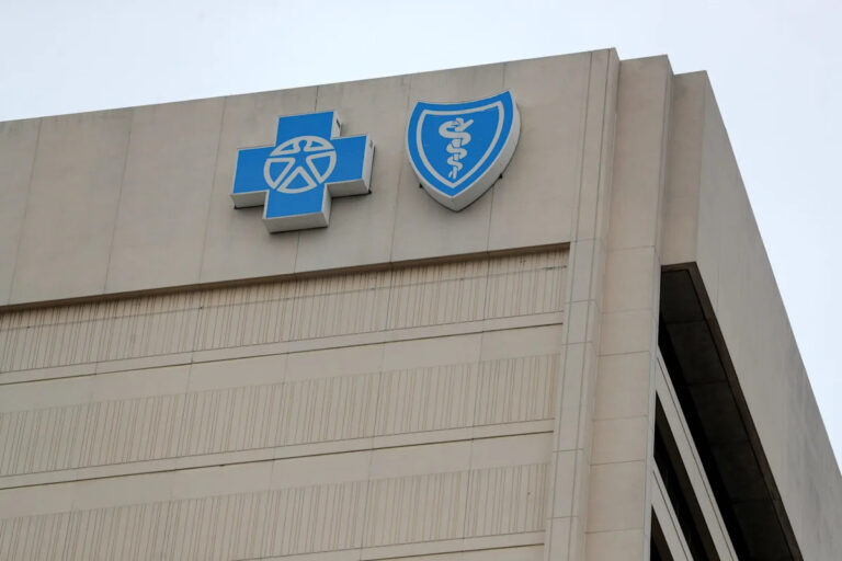 Ручки гендиректора BCBSM: Расходы на здравоохранение растут. Нам нужно реформировать систему.