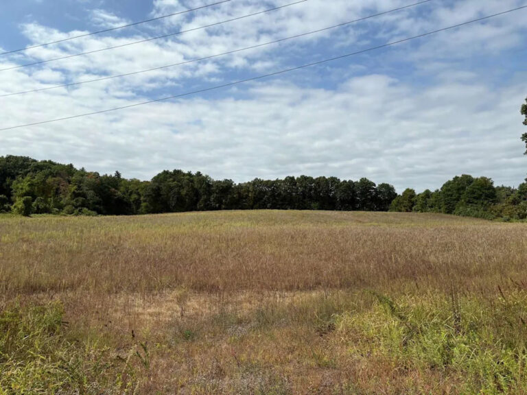 3-этажный отель, предложенный международным центром конькобежного спорта Коннектикута, получил одобрение