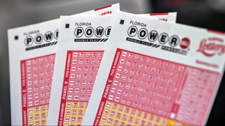 Билет Powerball стоимостью 50 000 долларов США был продан в округе Клей