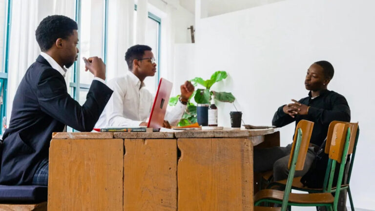 Чернокожие кадровые агентства в Чикаго