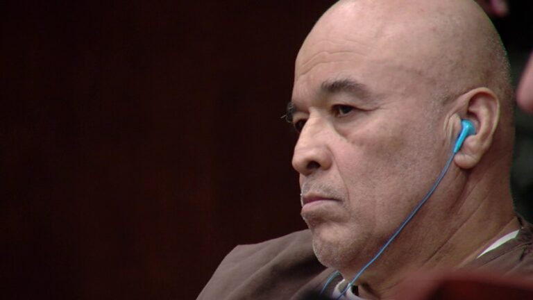 В 2012 году суд отменил приговор в связи с убийством женщины из Кал-Сити Дезире Томпсон