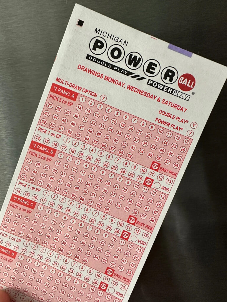 Номера Powerball за субботу, 13 декабря Кто-нибудь выиграл джекпот в 1 миллиард долларов?