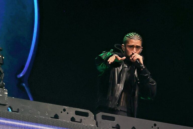 Настоящая причина, по которой консерваторы в ярости по поводу предстоящего выступления Bad Bunny на Суперкубке