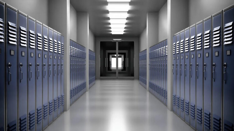 Родители в состоянии повышенной готовности из-за тревожной новой тенденции, охватившей школы США: «намеренно обманчивы»