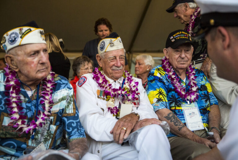 Только 12 выживших в Перл-Харборе все еще живы, и их более 100