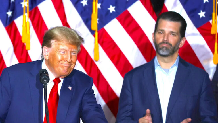 Трамп-младший признался, что его отец уничтожил Республиканскую партию