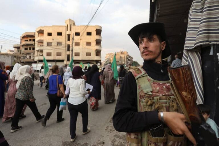 МИД Сирии обсуждает интеграцию поддерживаемых США SDF в силы безопасности