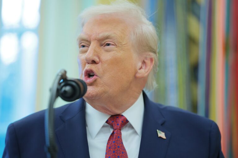 Даже самые большие поклонники Трампа не могут защитить Вайле Роба Райнера