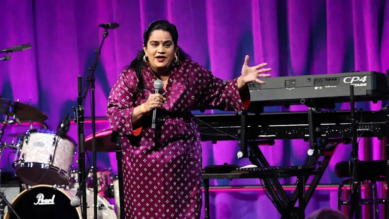 Индийско-американский комик объяснил, почему Трамп обращается к некоторым членам сообщества