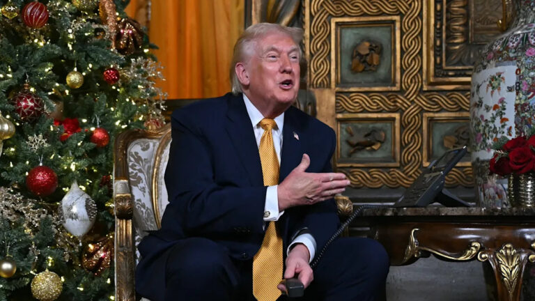 79-летний Трамп сорвался о «Плохом Санта» 10-летнем мальчике в «Бизарре Колле»