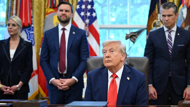 Самый непопулярный министр Трампа, по результатам опроса, выявлен