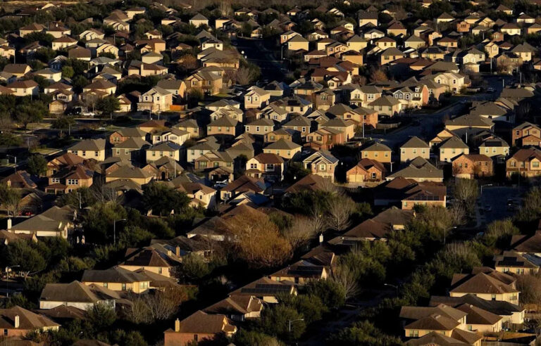 Если Остин может позволить себе ребрендинг, зачем повышать налоги на недвижимость?