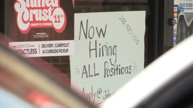 Прогноз новых рабочих мест показывает, что экономика Хьюстона, как ожидается, остынет, а в 2026 году будет наблюдаться некоторый рост рабочих мест.