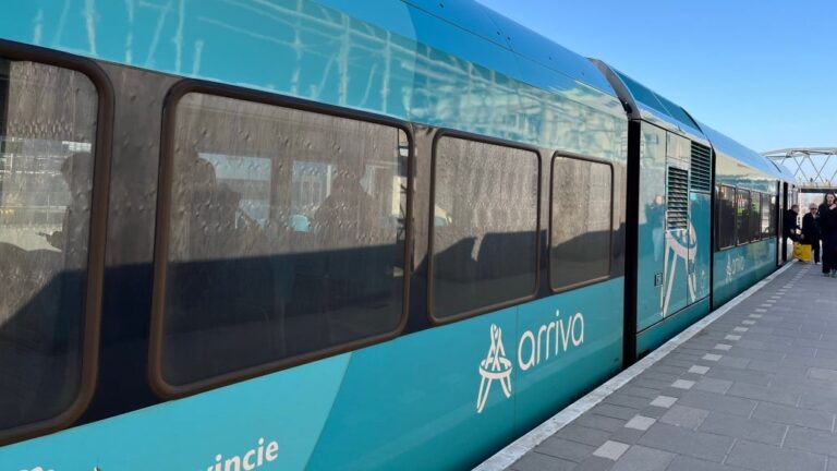 Нет водородных поездов для Гронингена, поскольку планы медленно движутся к электрификации