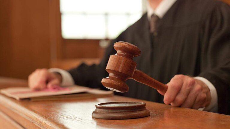 Мужчина приговорен к 52 годам за убийство женщины Гарднер в гостиничном номере Олате