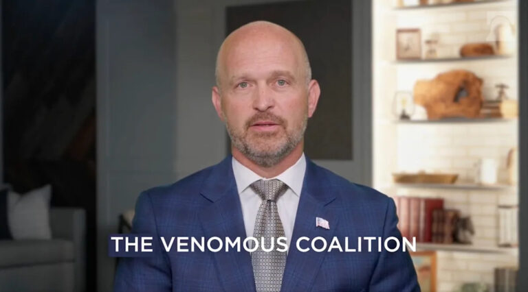 Взрыв: еще два члена совета фонда Heritage отстраняются от должности на фоне падения уровня Такер-Фуэнтеса