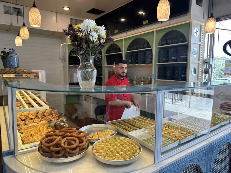 Добро пожаловать в маленький Курдистан, где кебаб и свежие лепешки питают Нэшвилл.