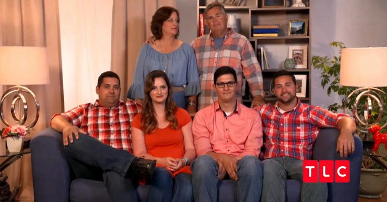 Водитель грузовика попал в аварию, в результате которой погибли 3 члена семьи реалити-шоу «Встреча с Путманами»