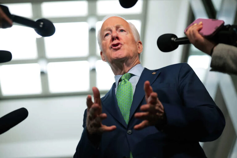 Тяжеловесы Республиканской партии обмениваются личными оскорблениями в разборке в Сенате Техаса