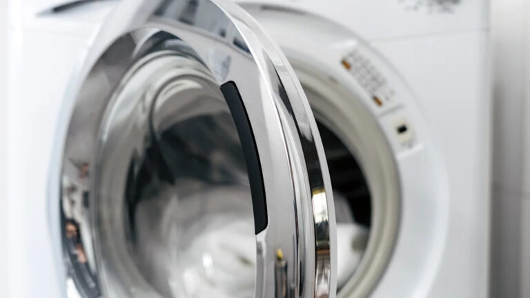 Домовладелец возмущен штрафом в размере 2500 долларов США за простую стирку: «Я никогда не понимал, что это возможно»