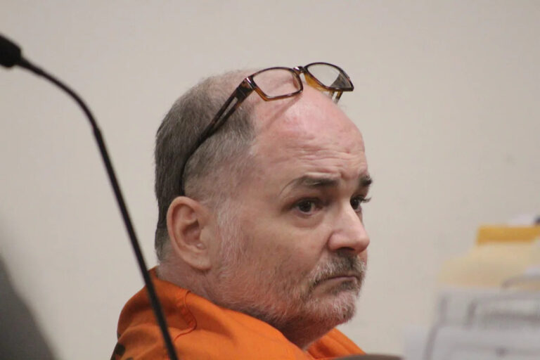 Сражение за доказательства в случае психолога, обвиняемого в убийстве бездомного