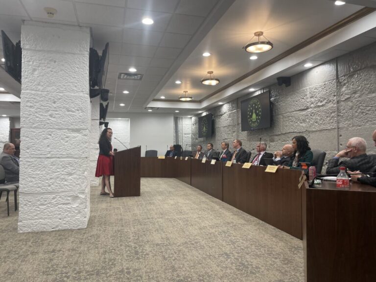 Фармацевты требуют от законодателей отказаться от «устаревшего» теста на право от лицензионных требований