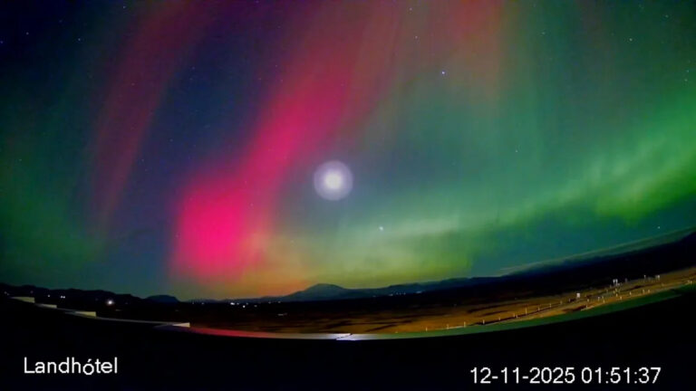 3 гигантских солнечных вспышки взрываются к Земле, что повышает прогноз полярного сияния в США