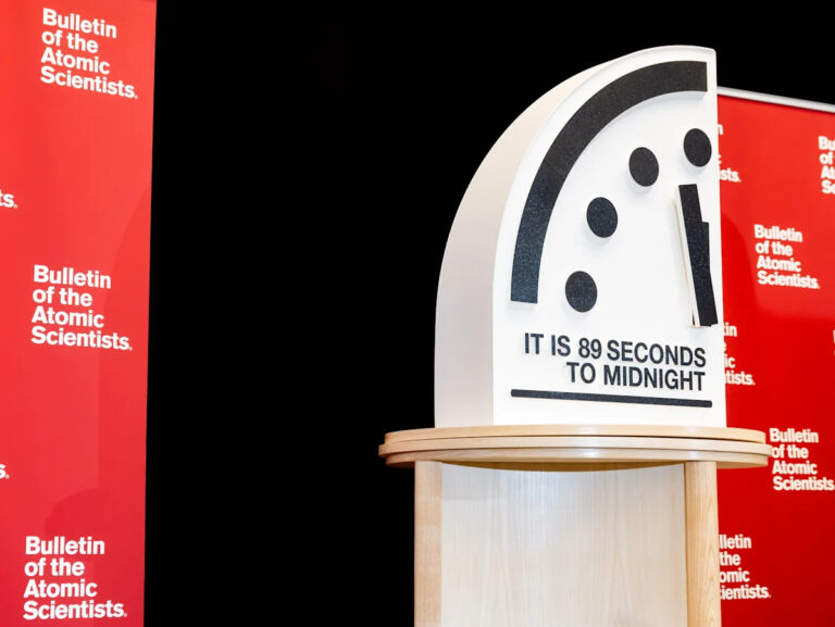 Физик в 1960 году сказал, что конец света наступит в 2026 году.