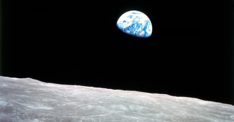 Джефф Безос: все заводы должны быть на Луне