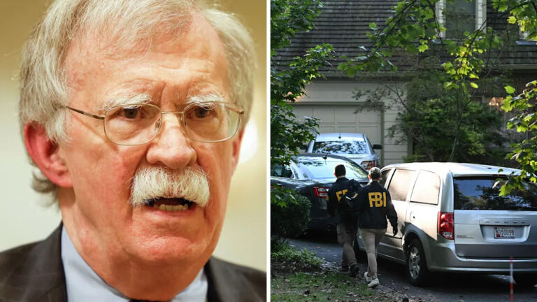 ФБР запускает драматическую рассветную атаку на немезида Трампа Джона Болтона