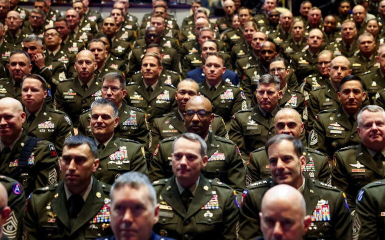 Толстых генералов запретили новым взглядам Трампа на американских военных